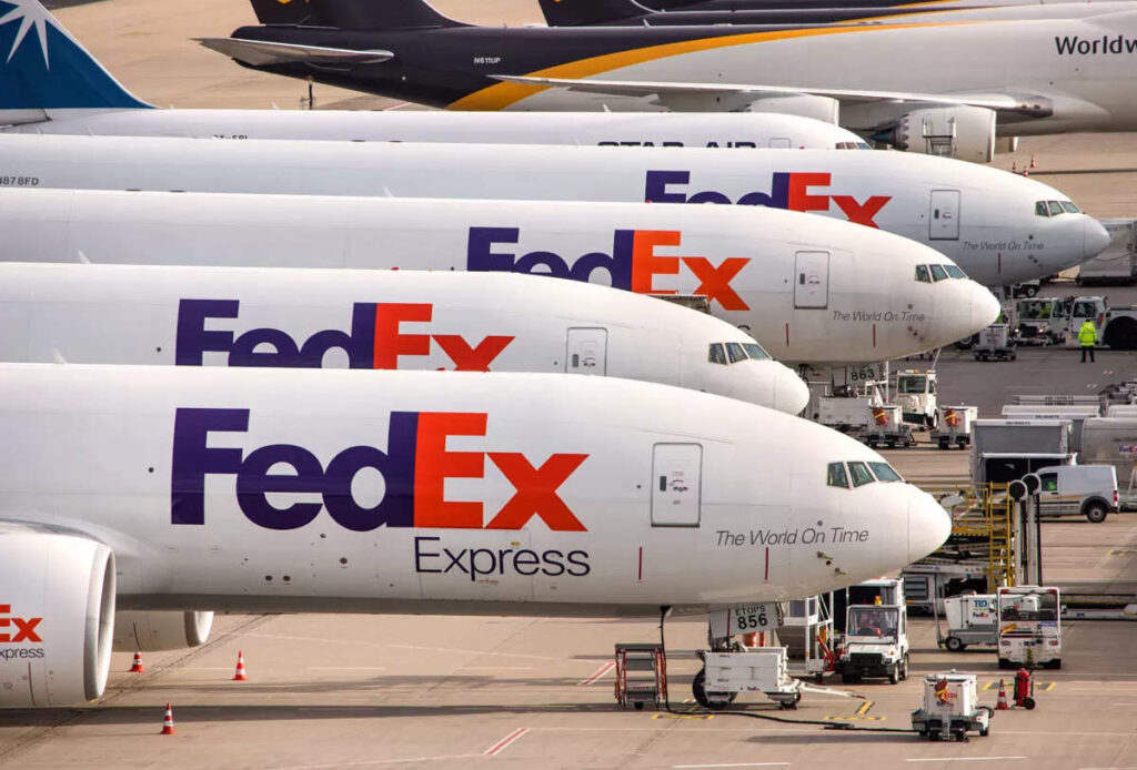 FedEx Tracking Shipment Number in 2023 Complete Guide - Mountain Grove 